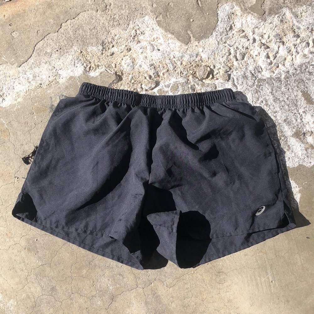 ASICS work out shorts women’s size small